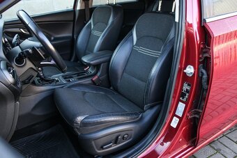 Hyundai i30 CW 1.6 CRDi mHEV Style DCT / AJ NA SPLÁTKY / - 13