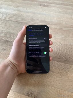 Apple iPhone 13 128gb-baterie 84%-zachovalý stav - 13