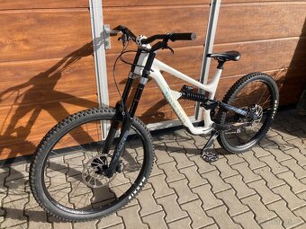 Sjezdové DH kolo - XL rám - 13