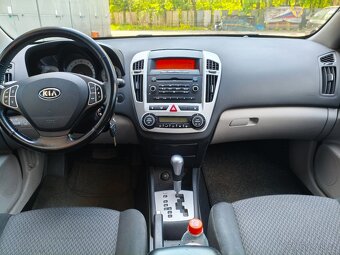 Prodám Kia Ceed 1.6 benzín,AUTOMAT  - 13
