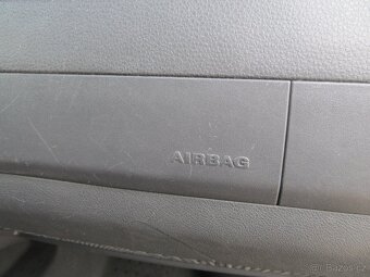 Volkswagen Caravelle 2.5 TDI 7 míst 4 x 4 - 13