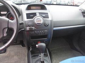 Renault Mégane, II 1.6 i ÚPRAVA PRO VOZÍČKÁŘE - 13