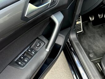 VW Touran 2018,7 mistTop Stav - 13