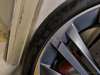 ALU kola Škoda Superb 3 5x112 r19 Originál, pneu ZÁNOVNÍ 99% - 13