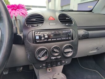 Volkswagen New Beetle 2,0i cabrio / po servisu / - 13