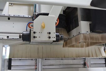 6406 - OBRÁBĚCÍ CENTRUM SCM PRATIX Z2 - 13