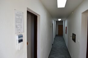Pronájem objektu skladové prostory, kanceláře, 250m2 - 13