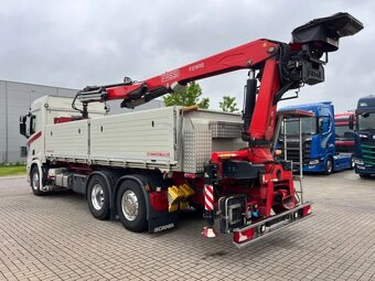 Scania R500 sklápěč s rukou Fassi 215 - 13