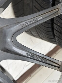 Mercedes E63 AMG 19 Dvourozměrná Alu Disky - 13