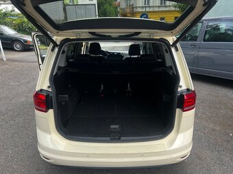 Volkswagen Touran, 2,0 Tdi, DSG, 7 míst Rok výroby: 5/2020 - 13