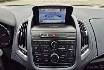 OPEL ZAFIRA 2.0CDTi 110PS COSMO MANUÁL TAŽNÉ ZAŘ - 13