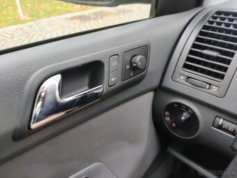 Volkswagen Polo 1.2i, NOVÁ STK, nájezd 108.000 km - 13