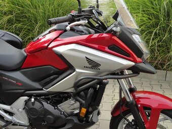 HONDA NX750X - 13