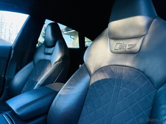AUDI S7 Performance QUATTRO 405kw  v8 a 550 Ps - 13