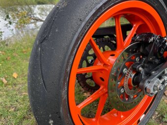 KTM 390 Duke - 13