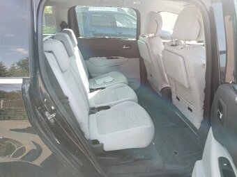 Peugeot 5008 - 13