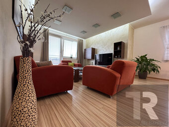 Prodej bytu 3+kk+B, 108 m2 s venkovním parkovacím stáním v P - 13