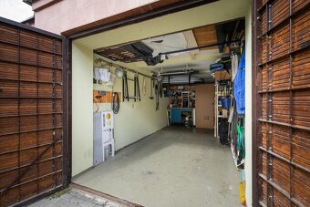 Prodej bytu 3+1 s garáží a parkovacím stáním ve dvoře - 13