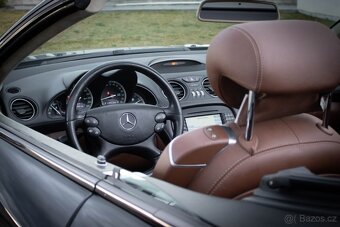 Mercedes-Benz SL 500 V8 AMG - 13