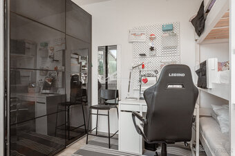 Prodej rodinného domu 6+kk s autodílnou – Šimanov, 9 km od J - 13