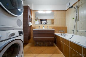moderní byt 4+kk v privátním komplexu - ul.Domanovická,Praha - 13