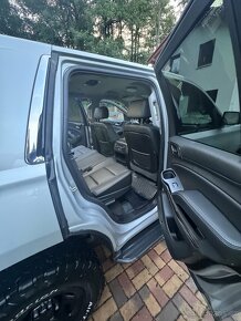 Chevrolet Tahoe - 13