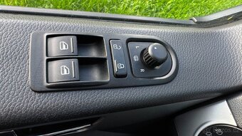 VW Multivan T5.1 2.0 TDI 103kW CR 2010 Comfort,NOVÉ ROZVODY - 13