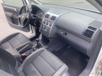 Volkswagen Touran 2.0i Benzín/CNG rok výroby 2010 200.000km - 13