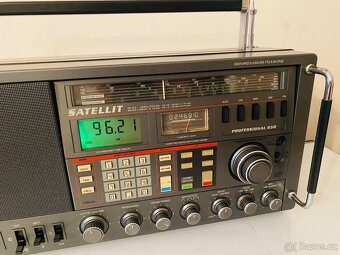 World radio Grundig Satellit Profesional 650, rok 1986 - 13