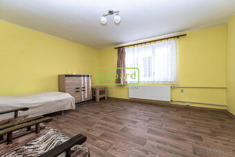Rodinný dům s vedlejšími stavbami, Kravaře, ul. Pod Lipou 13 - 13