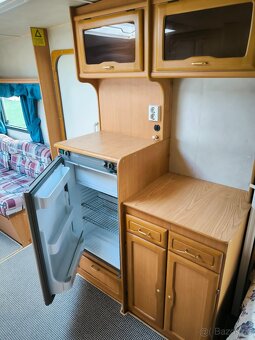 Karavan Cabby 550 - topení Alde, vyhřívaná podlaha, mover - 13