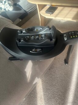Vajíčko + základna isofix - 13