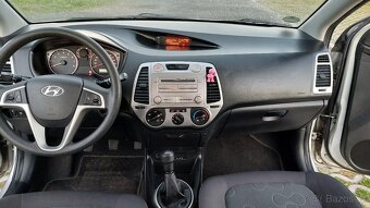 i20 1,3i 57kw, r.v. 12/2012, nová stk+em, moc hezké auto - 13