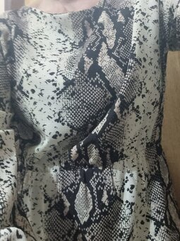 Elegantní společenské šaty. L 40 12. - 13