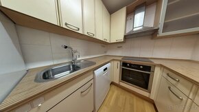 Propojené byty 5+kk (127 m²) před rekonstrukcí Praha Chodov - 13