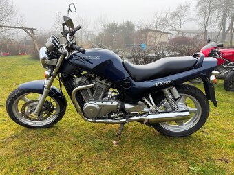 Suzuki VX, Ducati 750, Yamaha FZR, TRX - 13