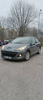 Peugeot 207 - 13
