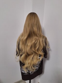 Dlouhá vlnitá blond paruka s krajkou vpředu 106513 - 13