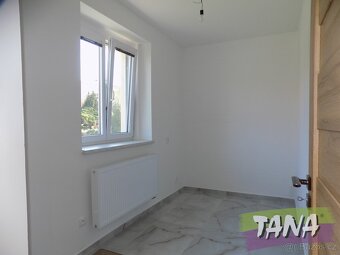 Prodej rodinného domu o dispozici 3+1 po kompletní vnitřní r - 13