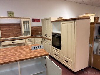 Prodám luxusní kuchyňskou linku Nobilia Castello - 13