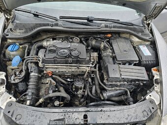 Škoda Octavia II 2.0TDI - VADA MOTORU - 13