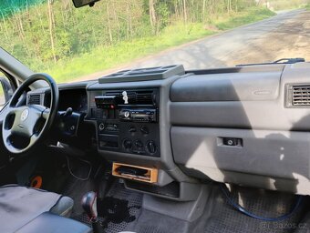 VW TRANSPORTÉR T4 2.5TDI 75kw - 13