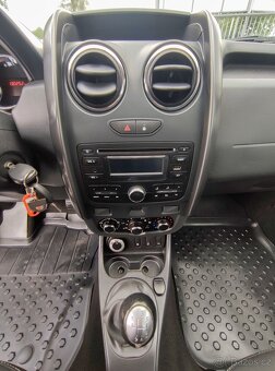 DACIA DUSTER 1.6i 16V 4x4 84KW,2016,KLIMA,ZÁVĚS,ESP,CD,BC. - 13