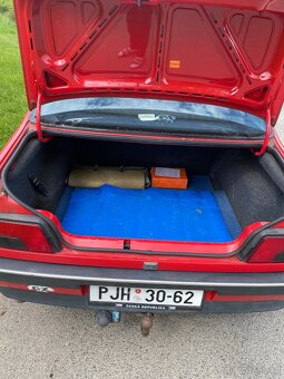 Peugeot 405 - 13