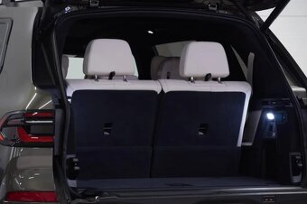BMW X7, 40i,M-PAKET,HUD,PANO,ZÁRUKA - 13