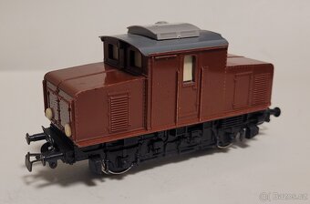 Modelová železnice, vlaky, vagony, příslušenství - 13