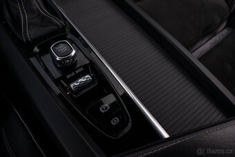 Volvo XC60 D4 R-Design AWD A/T - 13