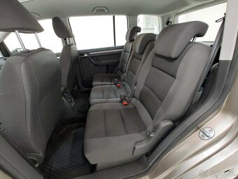 Volkswagen Touran 1.2 Tsi 7-MÍST 77KW 174tkm r.10/2012 TOP - 13