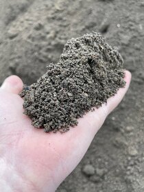Kompost tříděný, netříděný, prosátá zemina - 13