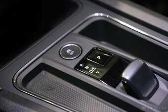 Cupra Leon SP 1.4TSI HYBRID 180kW DSG - záruka Autodraft - 13